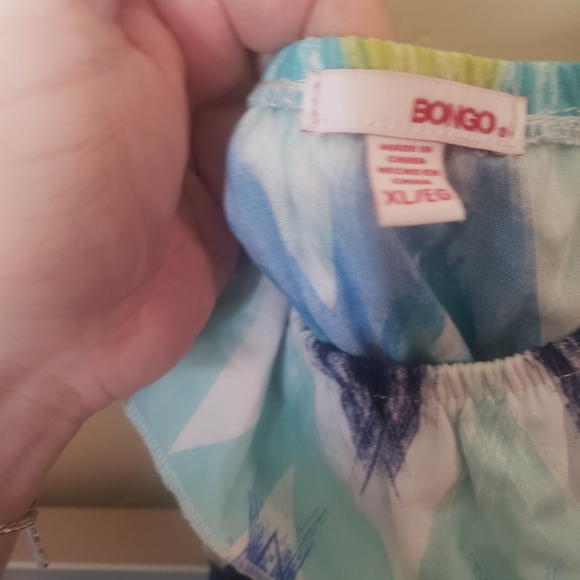 Bongo xl asymmetrical strapless NWOT 100% Rayon - Picture 2 of 3
